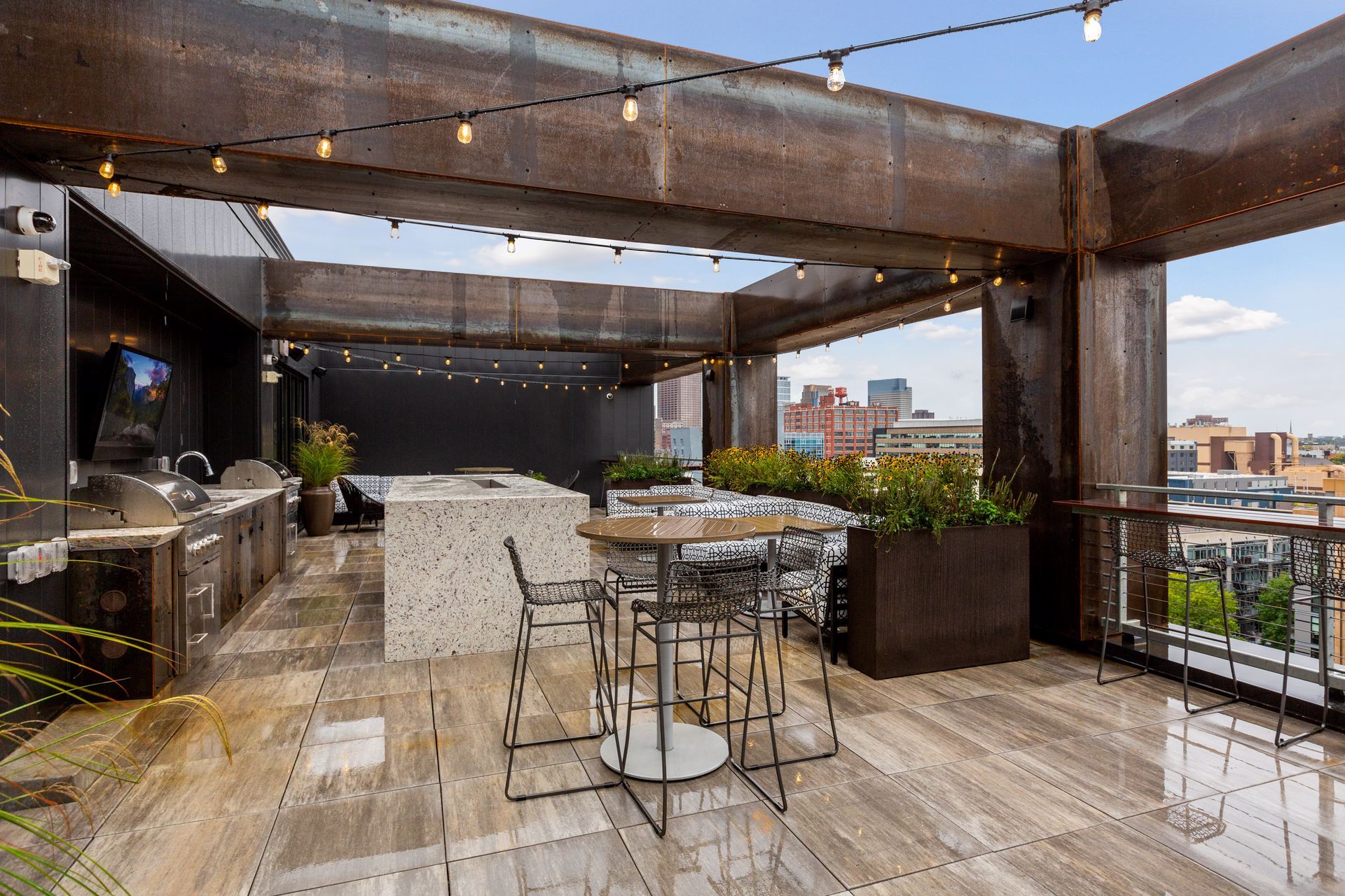 ["uploaded_image", "retouched_photo", "matterport_image"] - Photo-023_(1).jpg