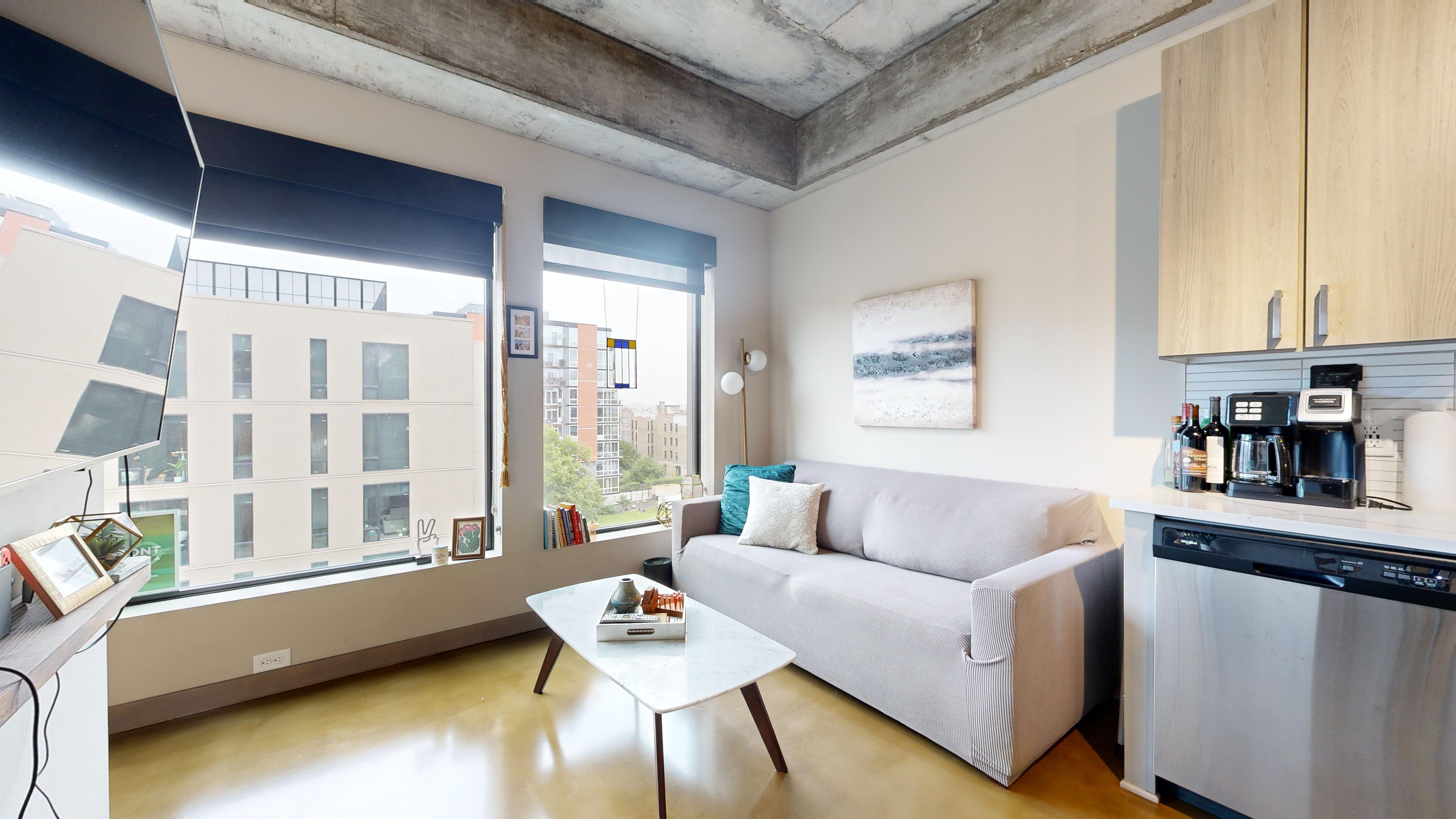 ["uploaded_image", "retouched_photo", "matterport_image"] - 728-N-Third-St-08172024_064743.jpg