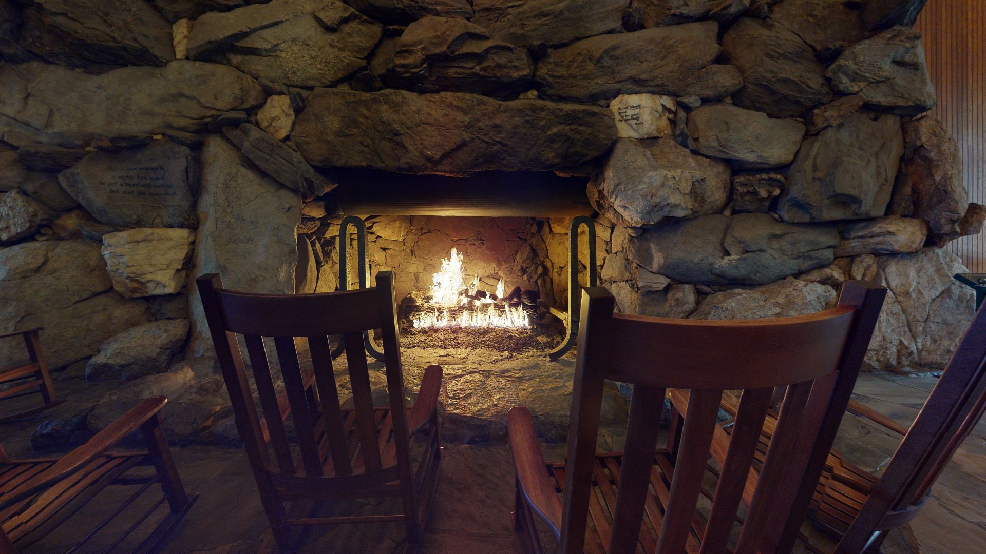 ["uploaded_image", "retouched_photo", "matterport_image"] - AXHQ8uxWVQr-Photo_04.jpg