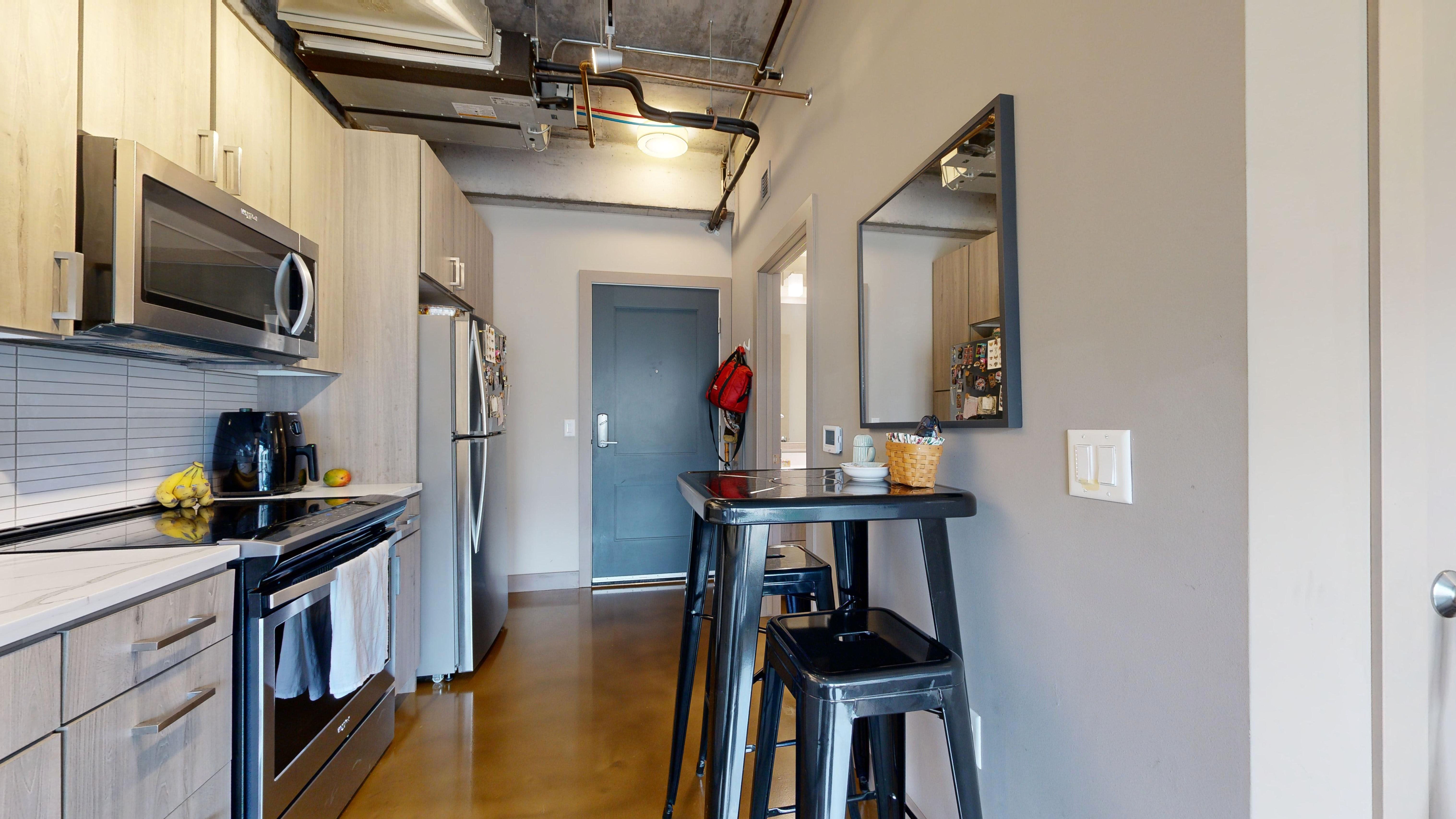 ["uploaded_image", "retouched_photo", "matterport_image"] - 728-N-Third-St-08172024_064759.jpg