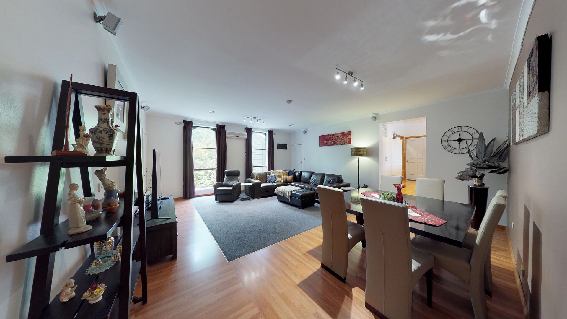 ["uploaded_image", "retouched_photo", "matterport_image"] - 02.14.2019_05.51.04.jpg