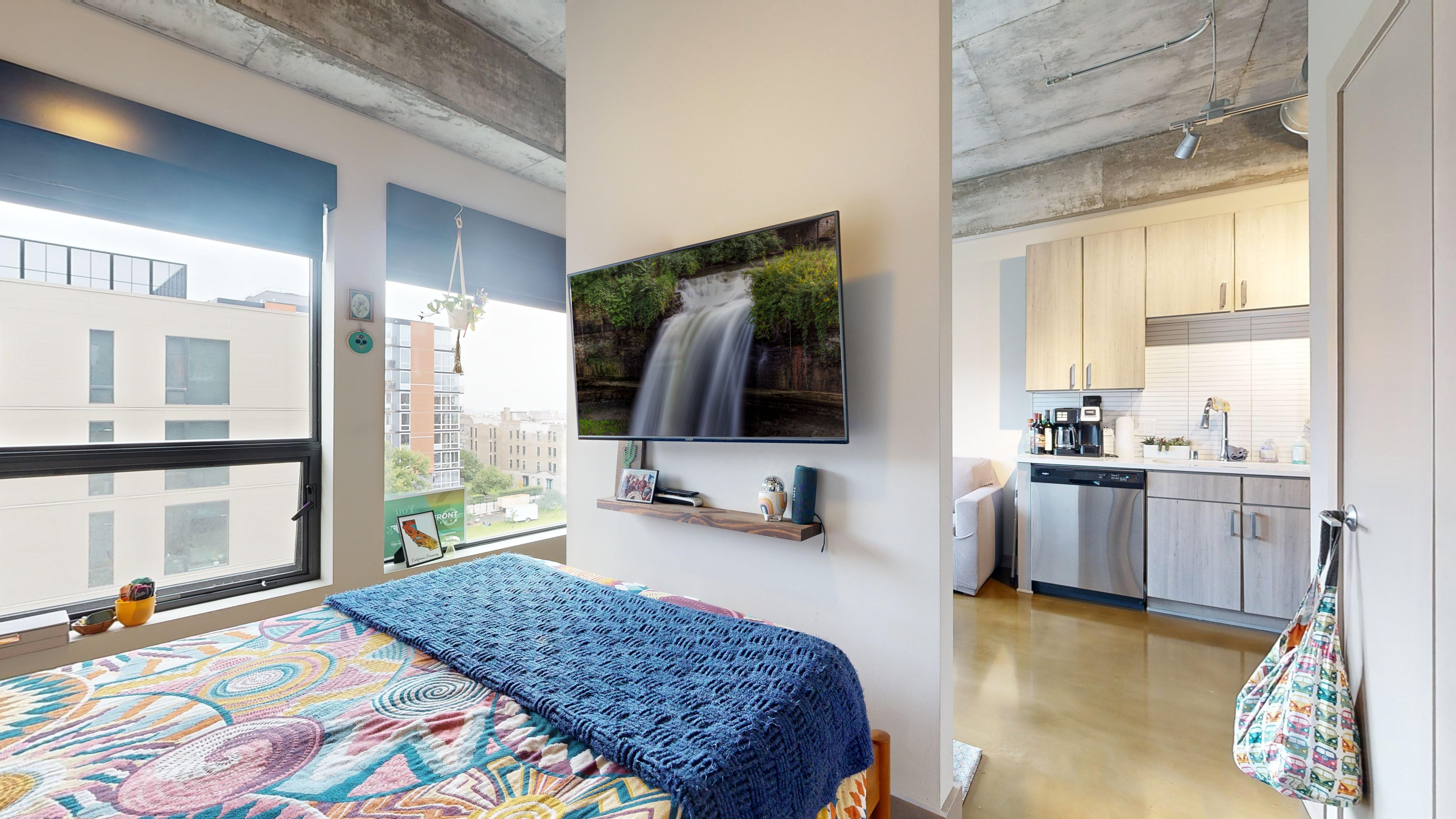 ["uploaded_image", "retouched_photo", "matterport_image"] - 728-N-Third-St-08172024_064711.jpg
