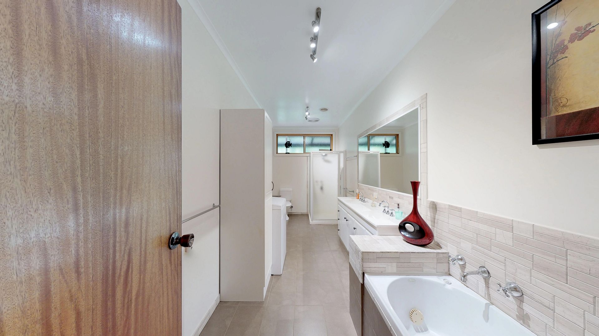 ["uploaded_image", "retouched_photo", "matterport_image"] - 02.14.2019_05.47.45.jpg