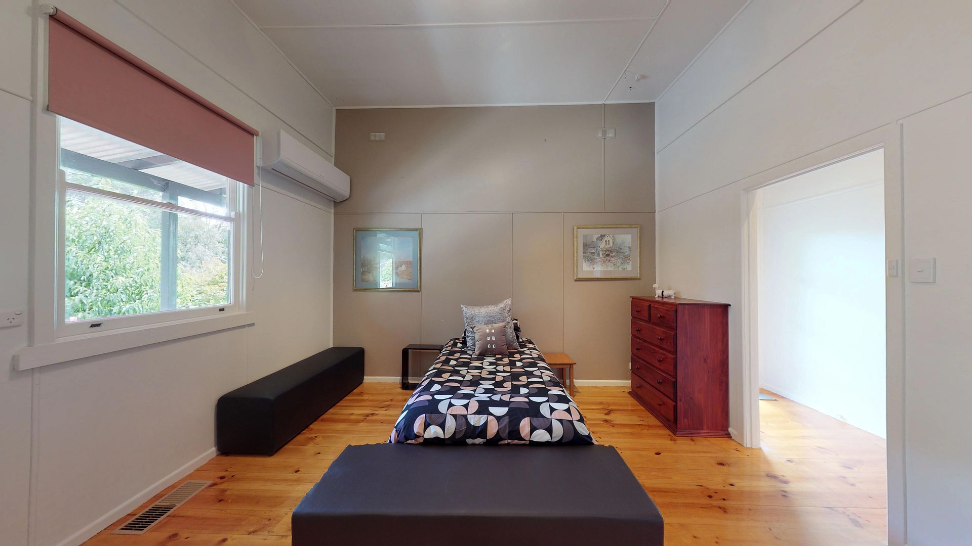 ["uploaded_image", "retouched_photo", "matterport_image"] - 02.14.2019_05.48.11.jpg