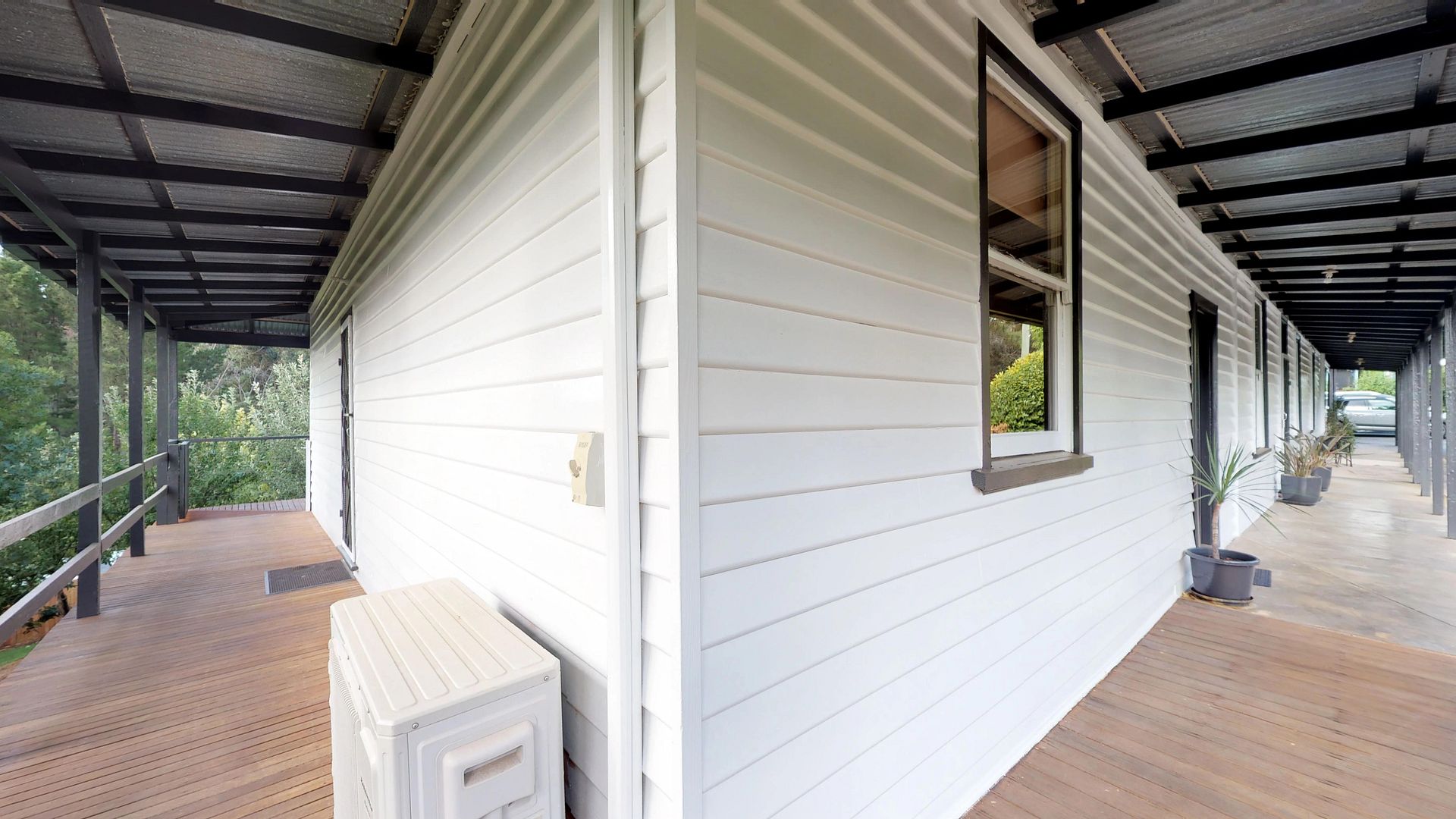 ["uploaded_image", "retouched_photo", "matterport_image"] - 02.14.2019_05.33.17.jpg